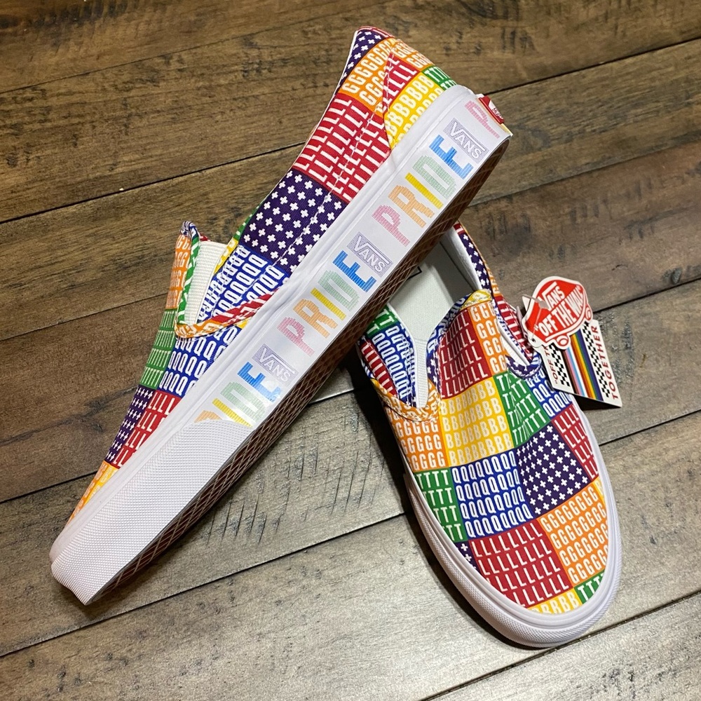 Vans (Pride) Classic Slip on
